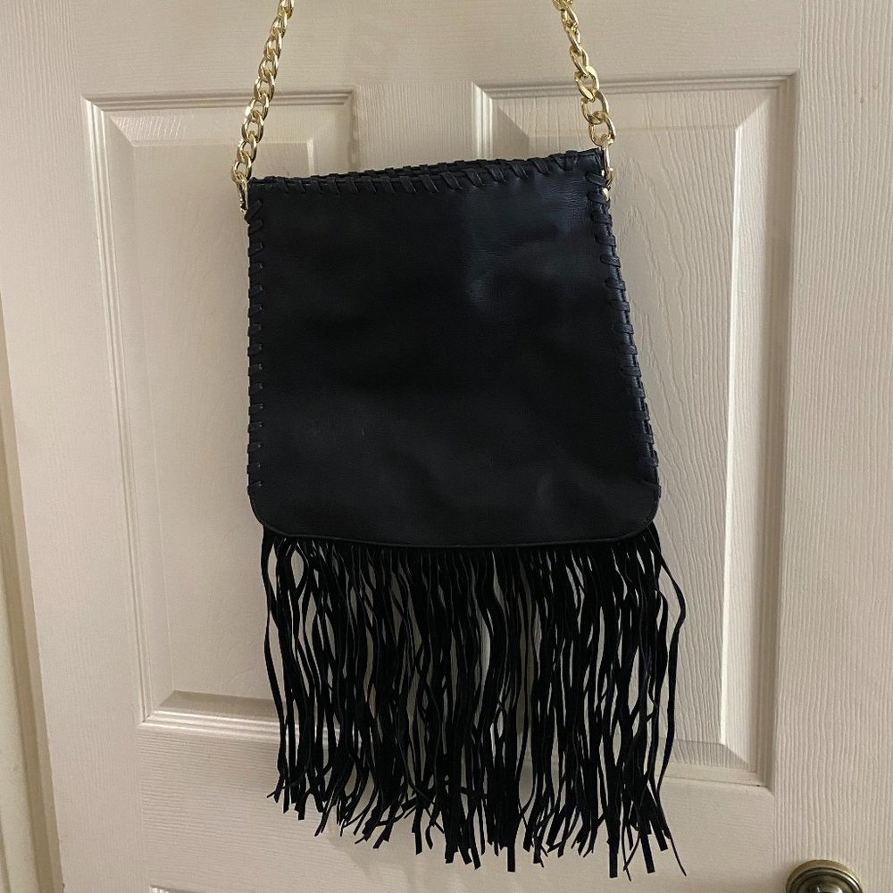 BLACK FRINGED SHOULDER BAG
